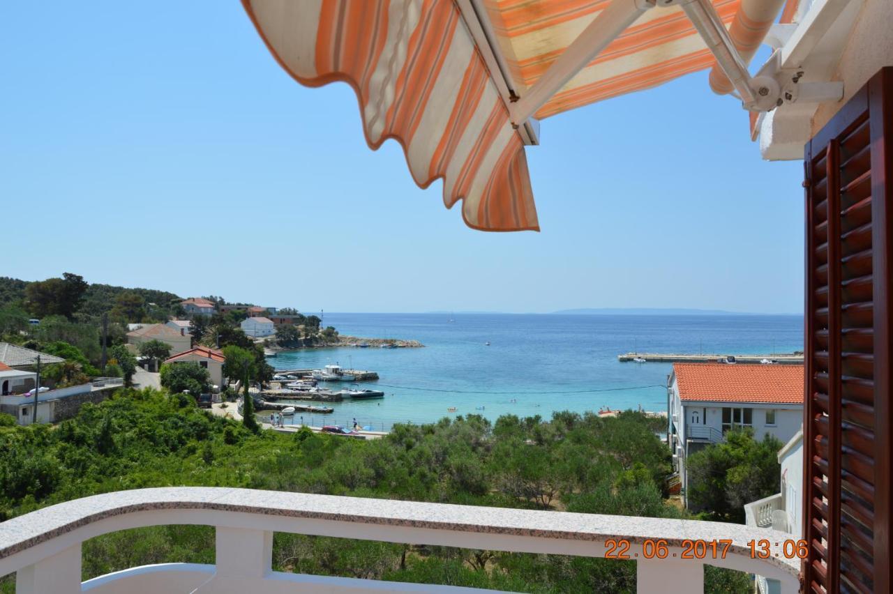 Apartments And Rooms By The Sea Jakisnica, Pag - 4160 Lun  Kültér fotó