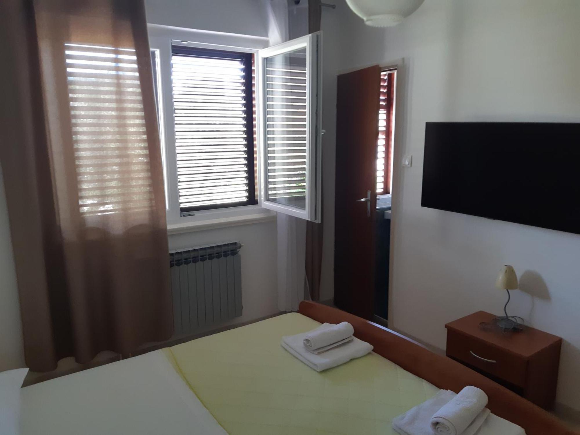 Apartments And Rooms By The Sea Jakisnica, Pag - 4160 Lun  Szoba fotó